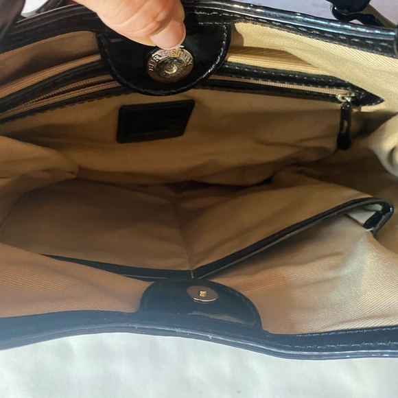 LIKE NEW BURBERRY PATENT LEATHER SHOULDER BAG RARE!!!!! - Picture 12 of 12